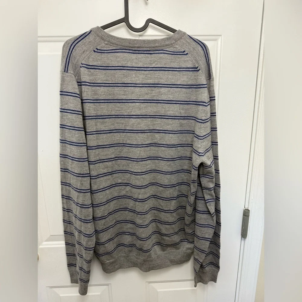 Men’s Brooks Brothers 346 100% Merino Wool Striped V Neck Sweater Size Large